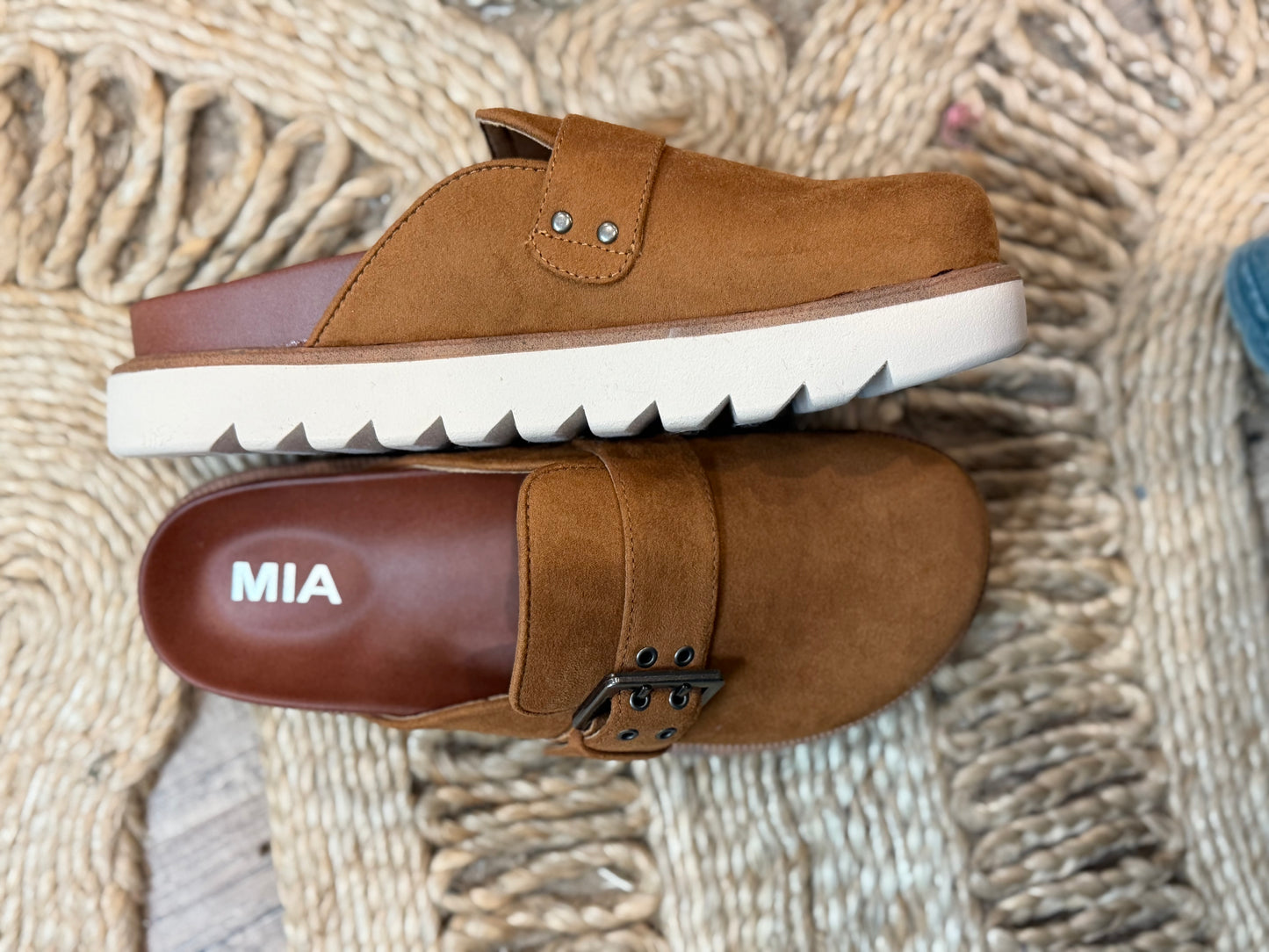 Chestnut Clogs
