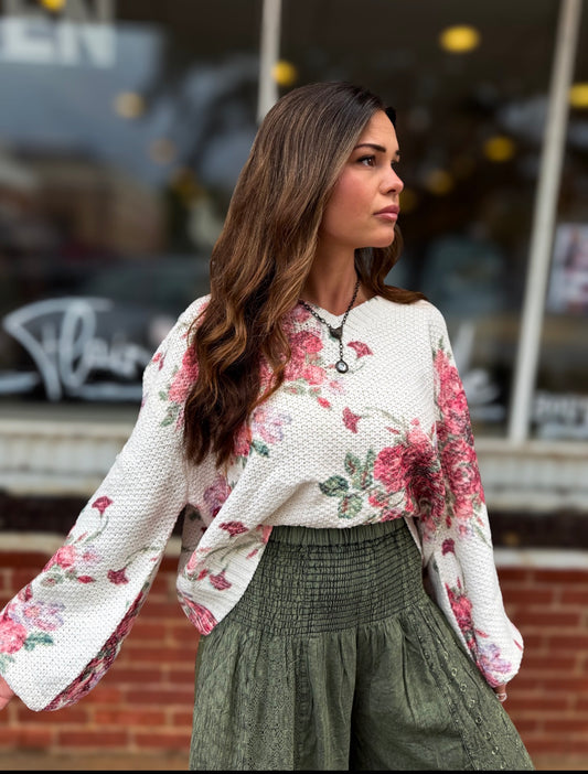 Powder Cream Sweater