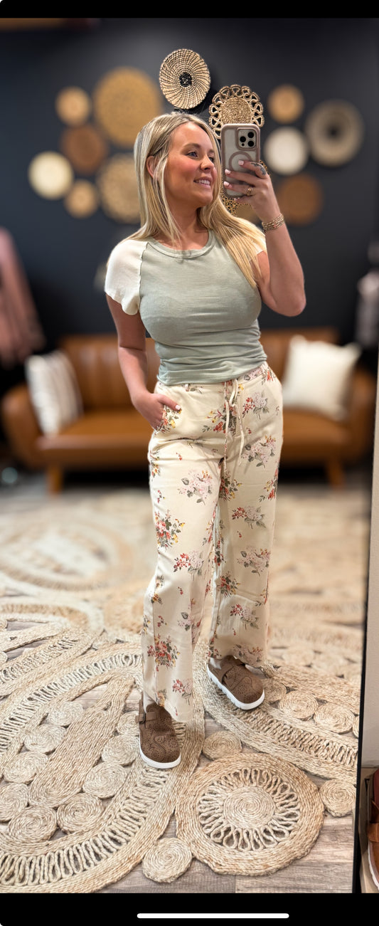 Sage/Cream Fitted Top